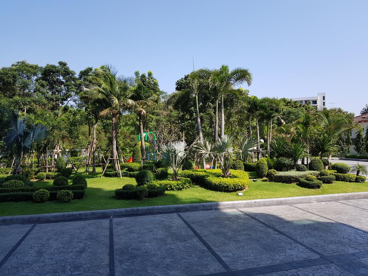 Dusit Grand Condo View Haat Jomtien Eksteriør bilde