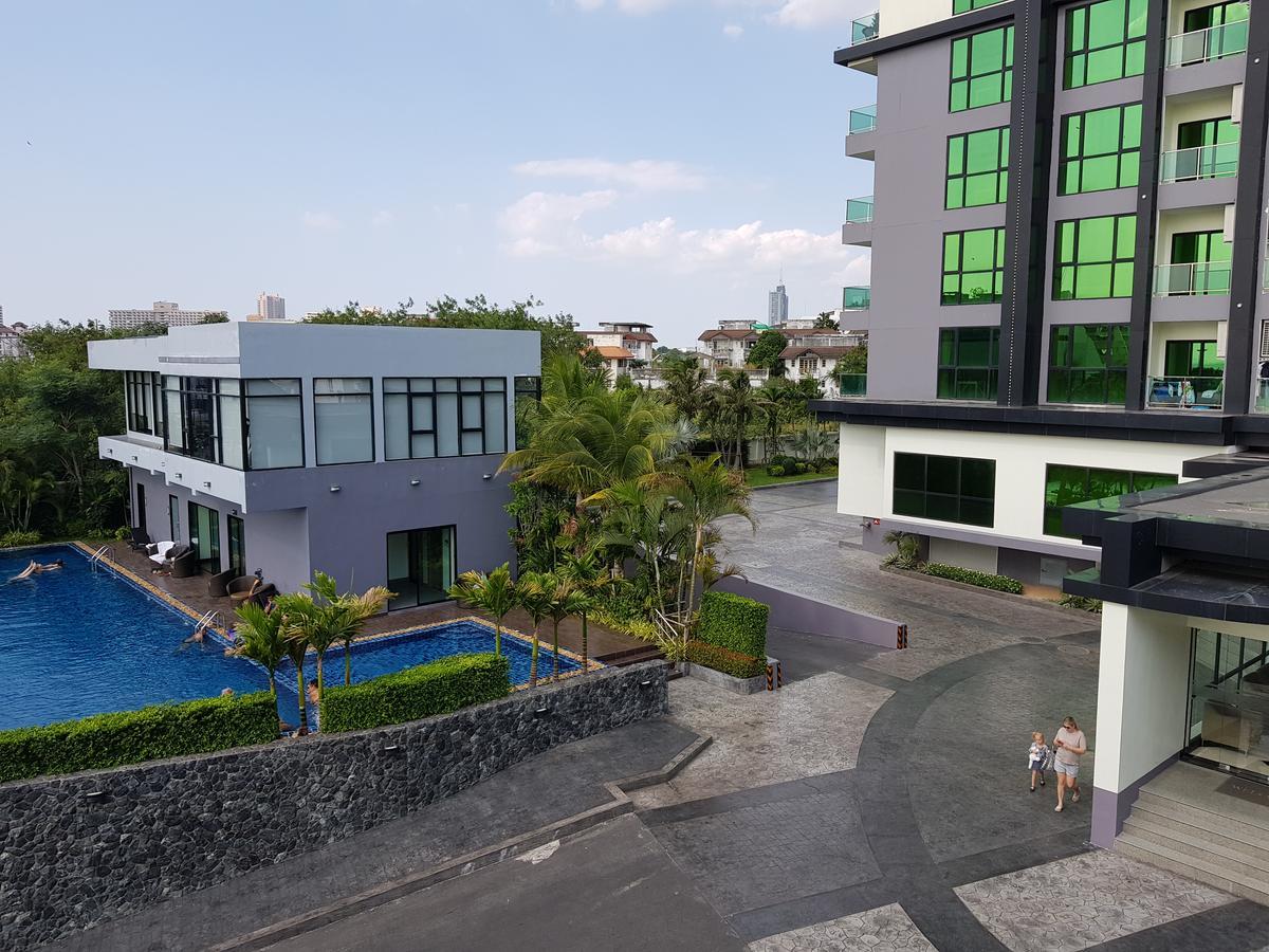 Dusit Grand Condo View Haat Jomtien Eksteriør bilde